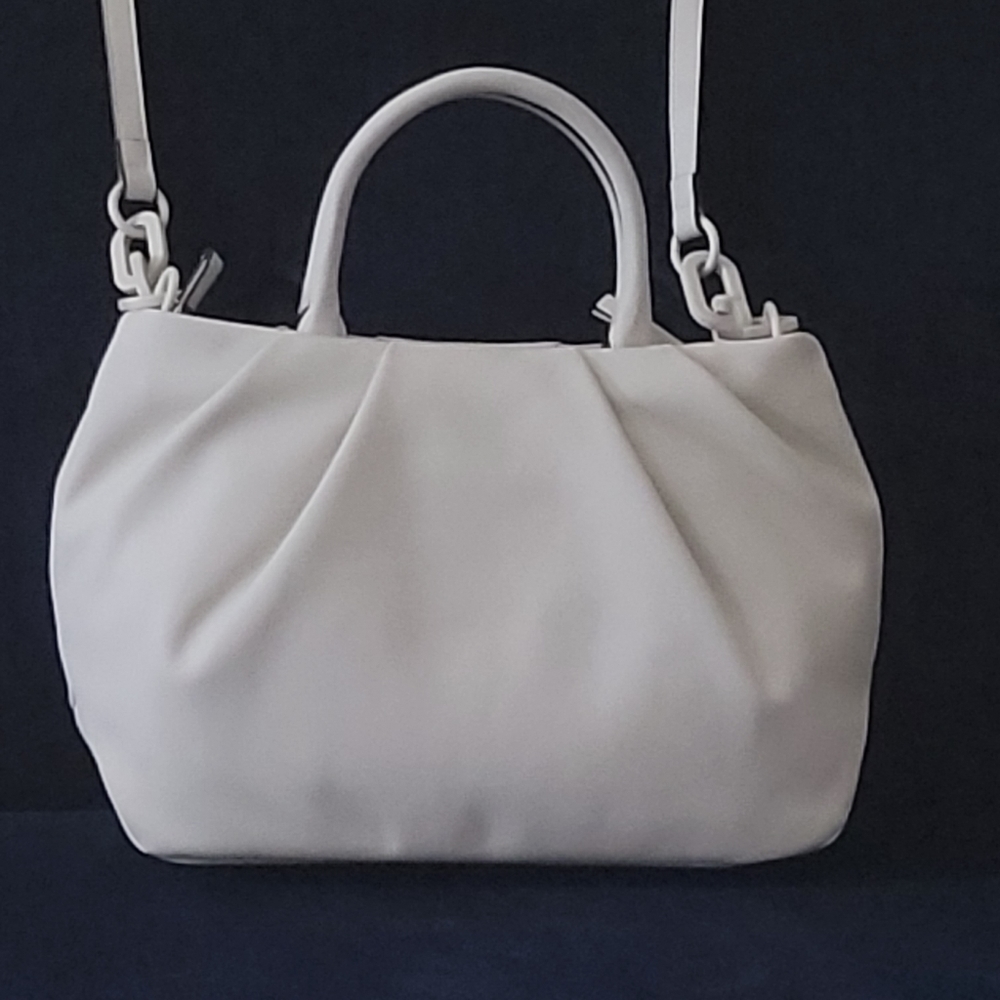 Handbag - Picture 3 of 6
